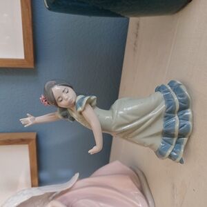 LLADRO BAILAORITA BRAZOS ARRIBA LOLITA